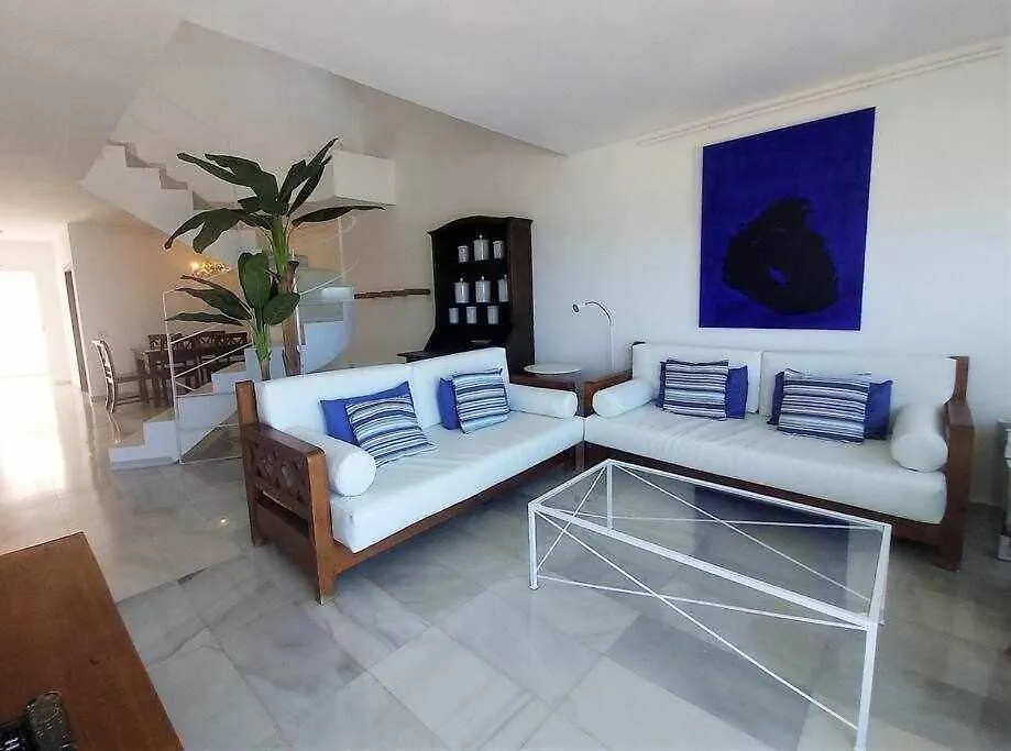 Holiday home Blue Breeze House With Pool Facing Sea Villa Corralejo