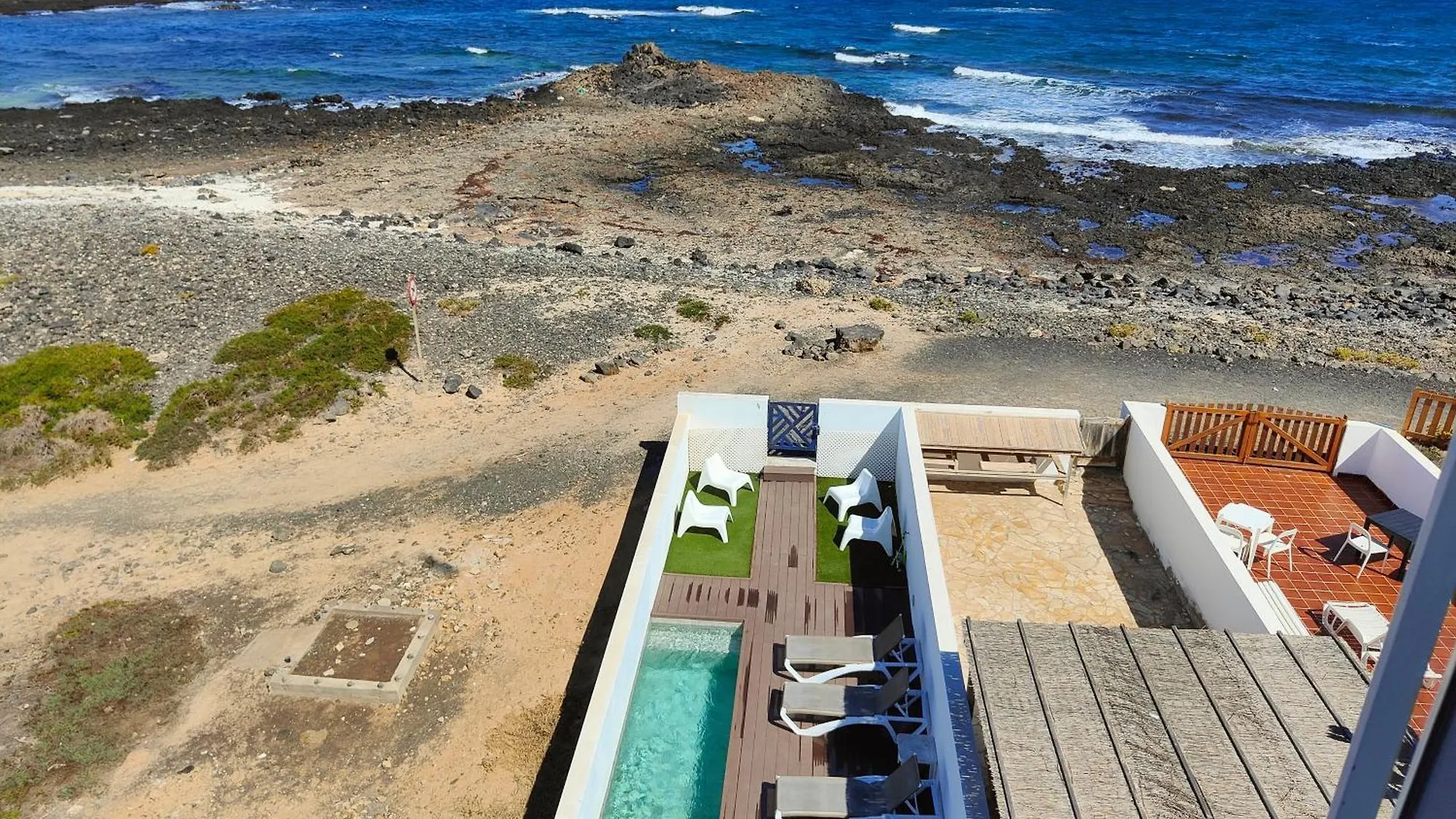 Holiday home Blue Breeze House With Pool Facing Sea Villa Corralejo